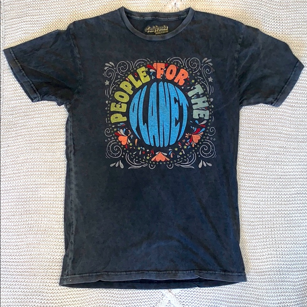 Distressed California Flowers Tee
